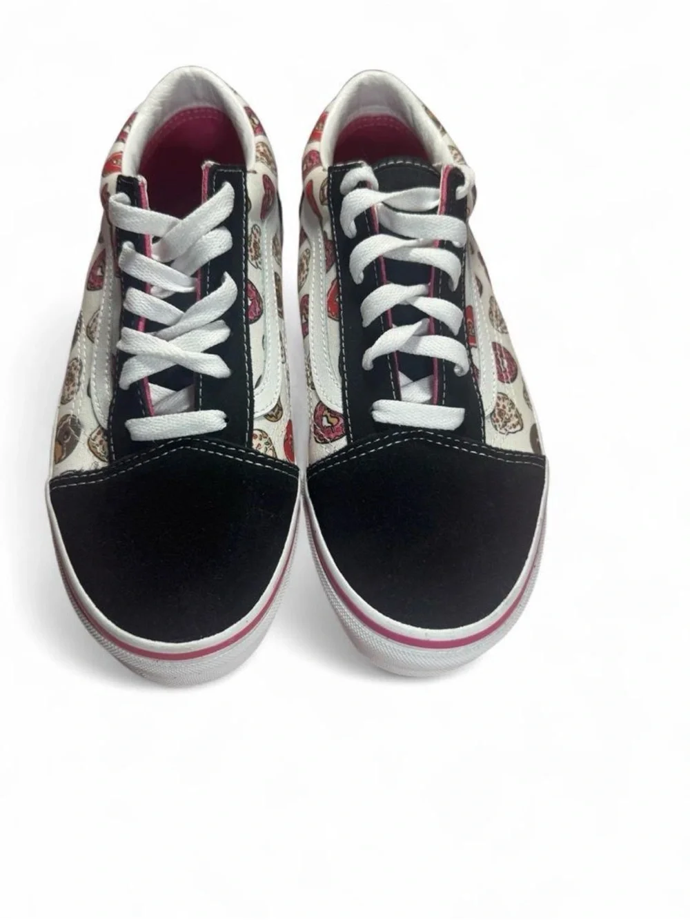 Vans Kids Low-Top Sneakers in Black, White and Pink Heart Print